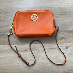 Michael Kors Jetset Crossbody Bag